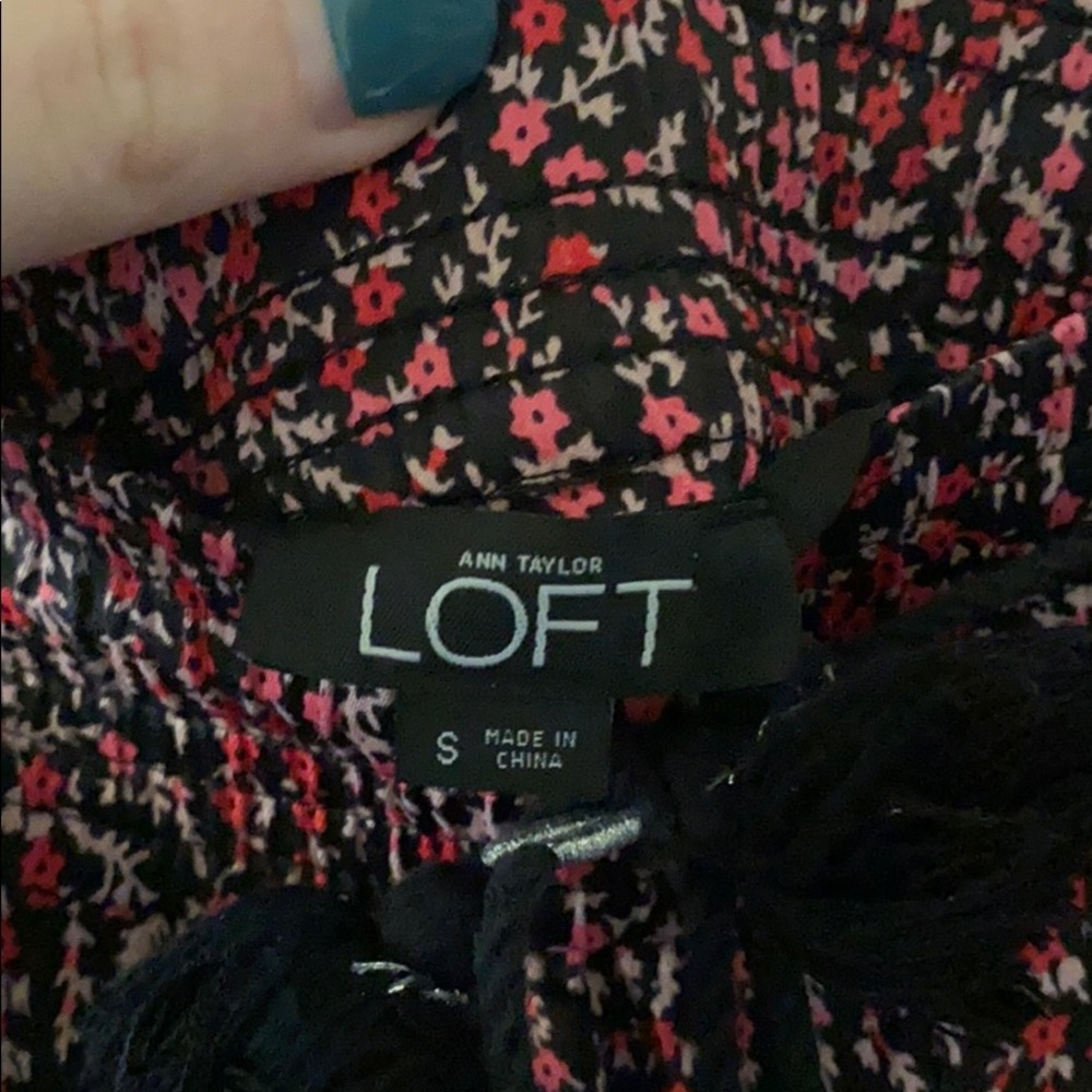 Drawstring Floral Shorts - Picture 3 of 3